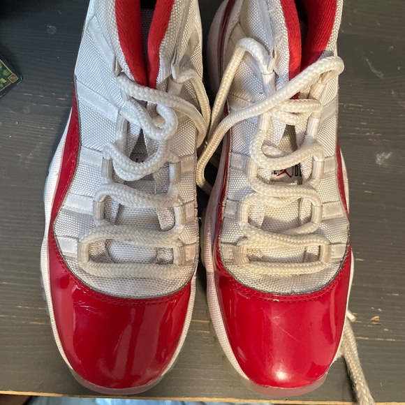Retro 11 Jordan - Picture 1 of 2
